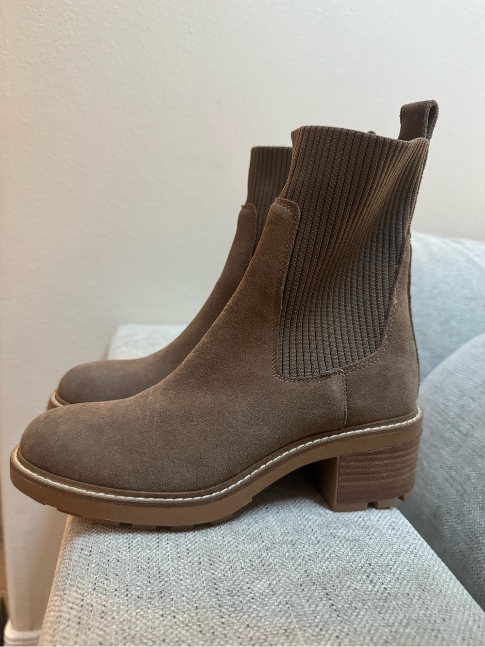 Steve Madden - Brand New Brown Suede Chukka Boot with Ribbed Ankle